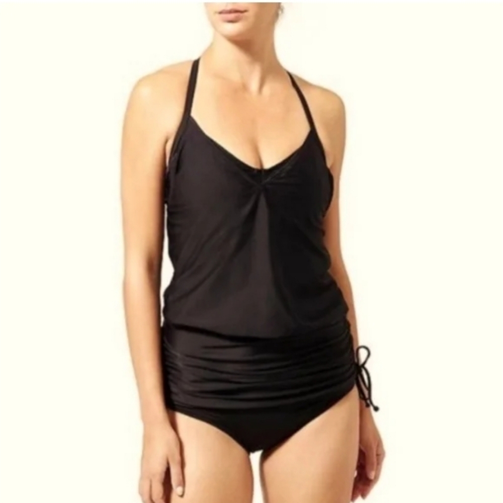 Athleta Swim Top Modest Beach Resortwear Black 36 B/C Summer Athletic